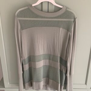 Alo Yoga Light Sage Green Mesh-Inset Long Sleeve Tee